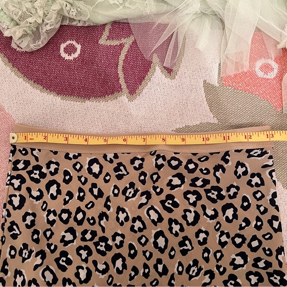 NWOT Satin Maxi Skirt Leopard/Cheetah Print - Picture 7 of 8
